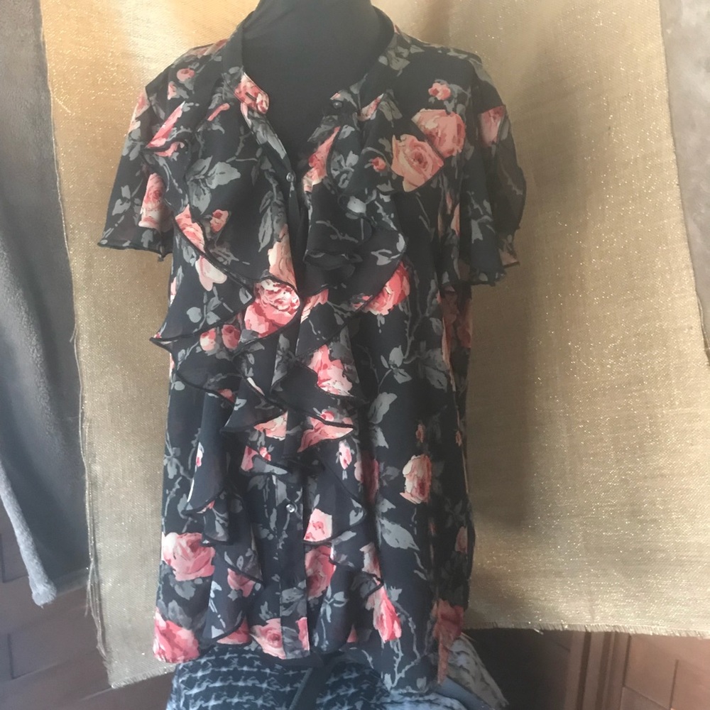 Converse One Star Floral Ruffled Button Up Blouse